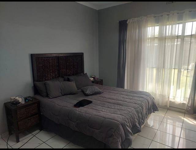 3 BEDROOM PROPERTY TO RENT IN FLORA GARDENS